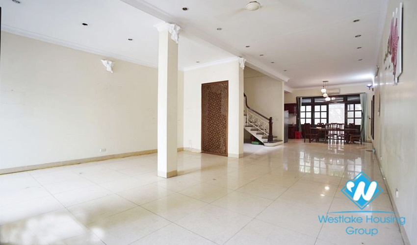 3-storey villa 126m2 4 bedrooms for rent in Ciputra
